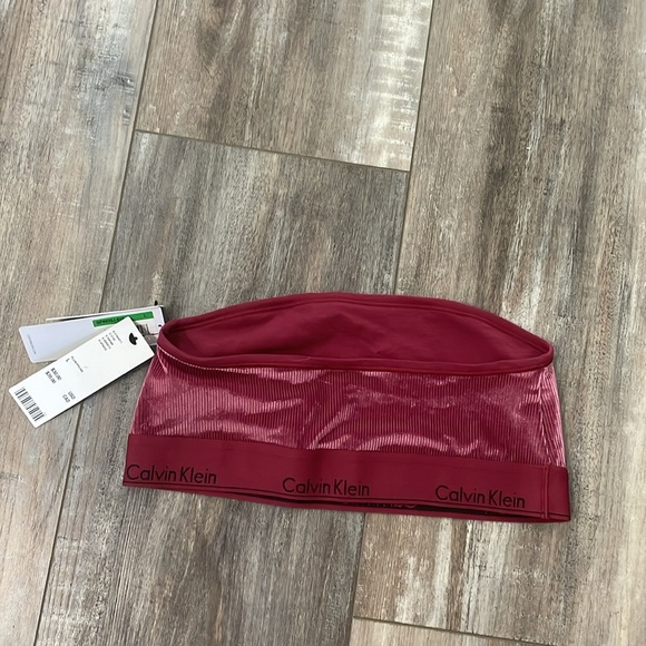 Urban Outfitters Calvin Klein  ribbed velvet bandeau large NEW - Picture 5 of 7